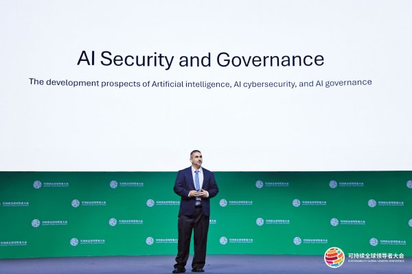 武汉世牛 《AI智能体的崛起》作者佩塔尔·拉达尼列夫：AI治理刻不容缓，安全应贯穿开发全流程